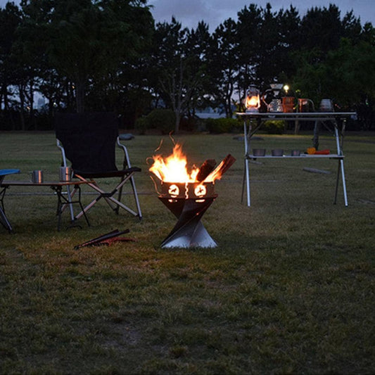 Folding incinerator Braciere pieghevole in acciaio inox per campeggio.