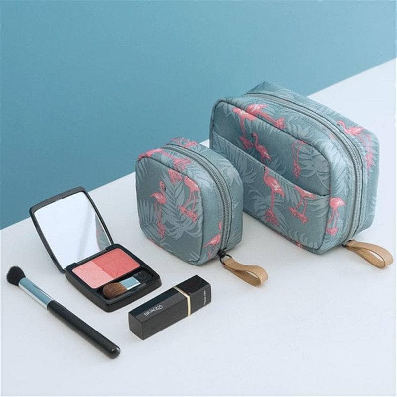 Mini trousse per cosmetici e piccoli gadget.